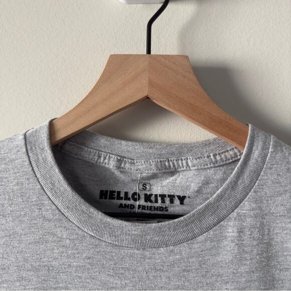 Hello Kitty and Friends Grey Graphic T-Shirt Cotton Blend Short Sleeve Casual S - Picture 7 of 11